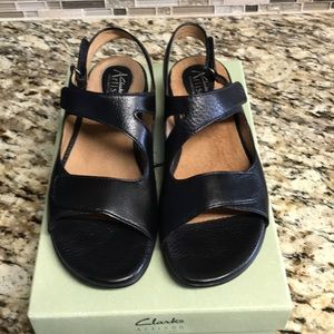 Clarks Black Sarasota Sandals size 8N